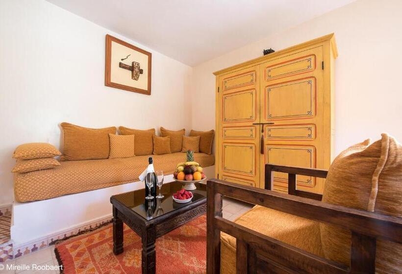 סוויטה, Dar Maktoub