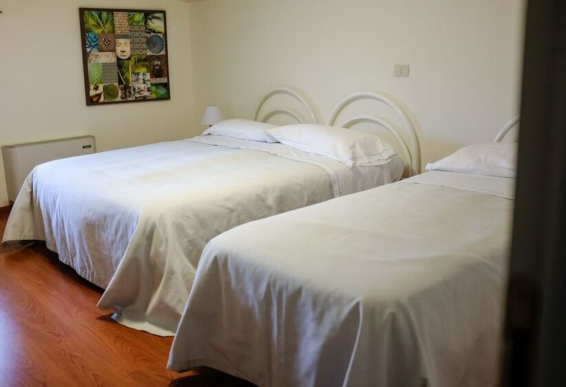 标准三人间, L Approdo