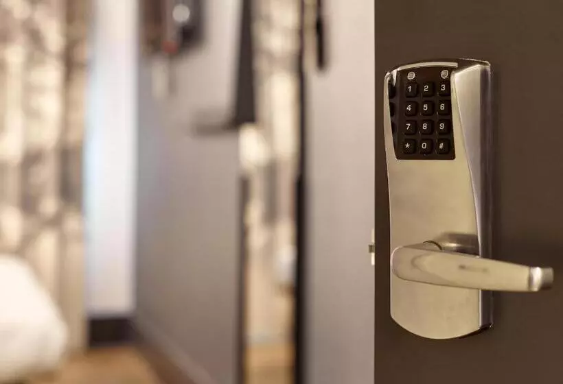 トリプルクラシックルーム, B&b Hotel Strasbourg Nord Artisans