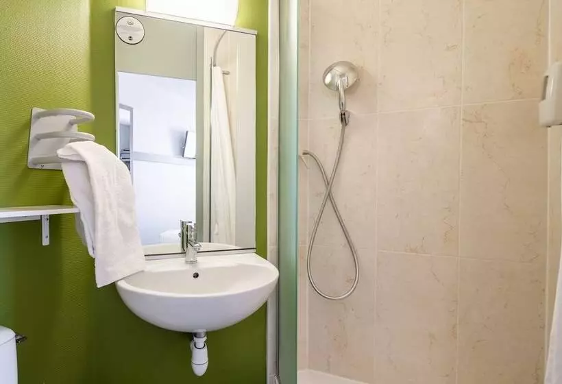 身障者適用スタンダードルーム, B&b Hotel Strasbourg Nord Artisans