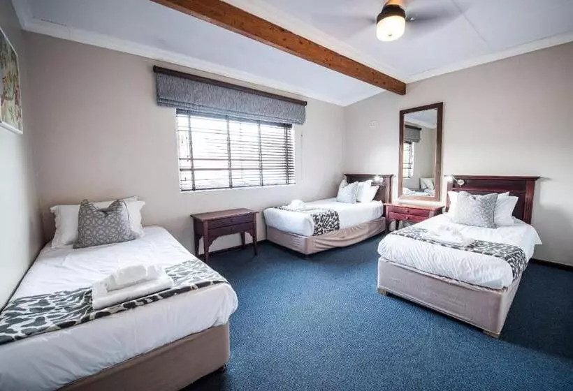 ３ベッドルームアパートメント, First Group Lake View Cabanas