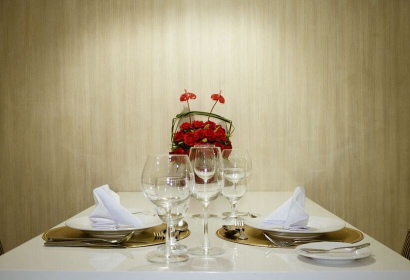 سوئیت رویال, Golden Prince Hotel & Suites