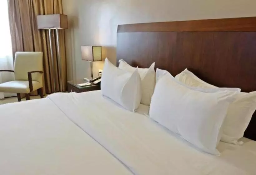 اتاق لوکس با تخت بزرگ, Mandarin Plaza