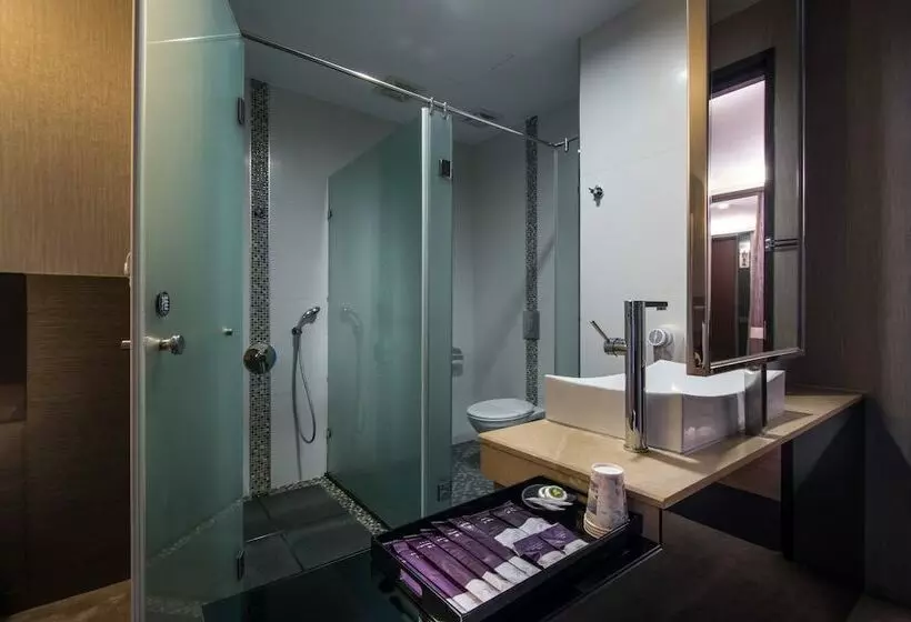 اتاق استاندارد چهار تخته, Shianghu Boutique
