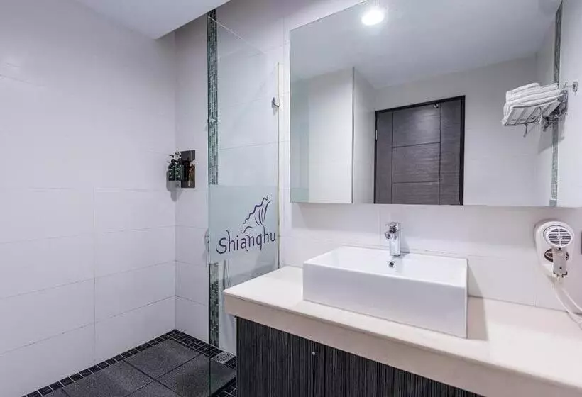اتاق راحتی سه تخته, Shianghu Boutique