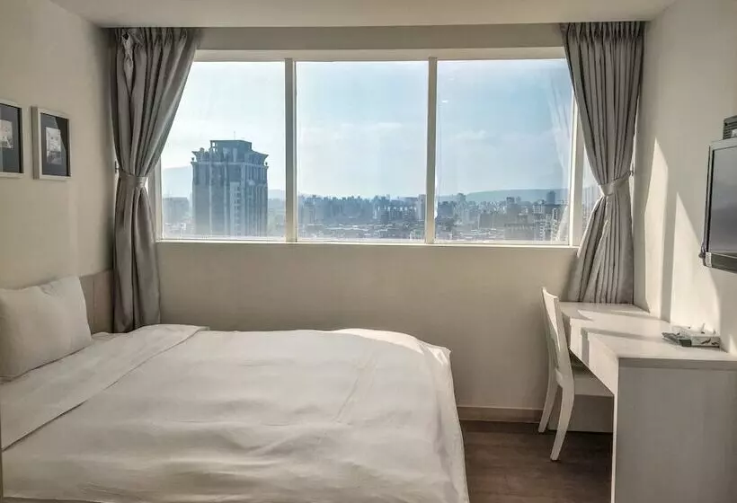 اتاق استاندارد با چشم‌انداز شهر, Wemeet Hotel Taipei