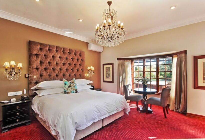 جناح ديلوكس, The Residence