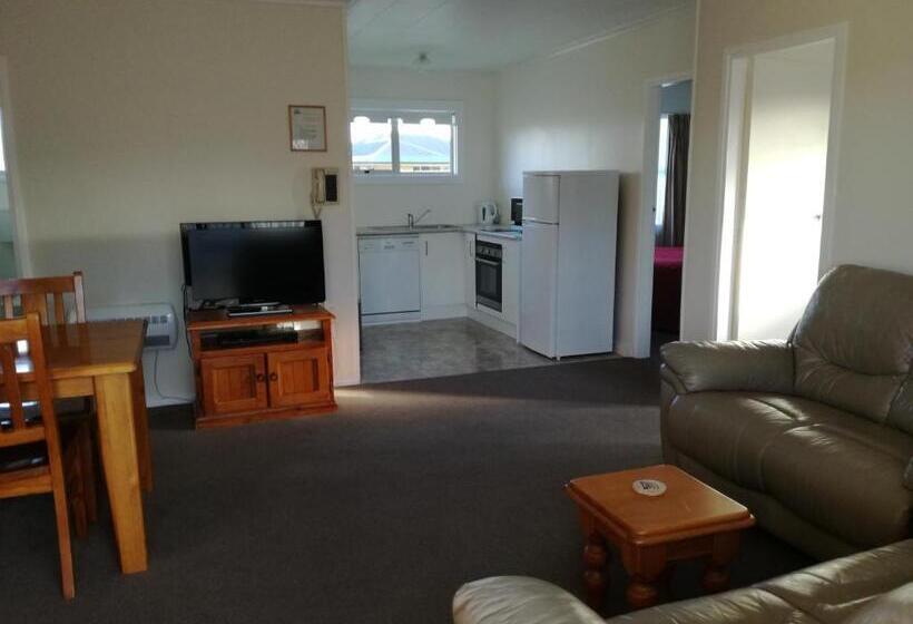 Апартаменты 2 Спальни, Mount Hutt Motels