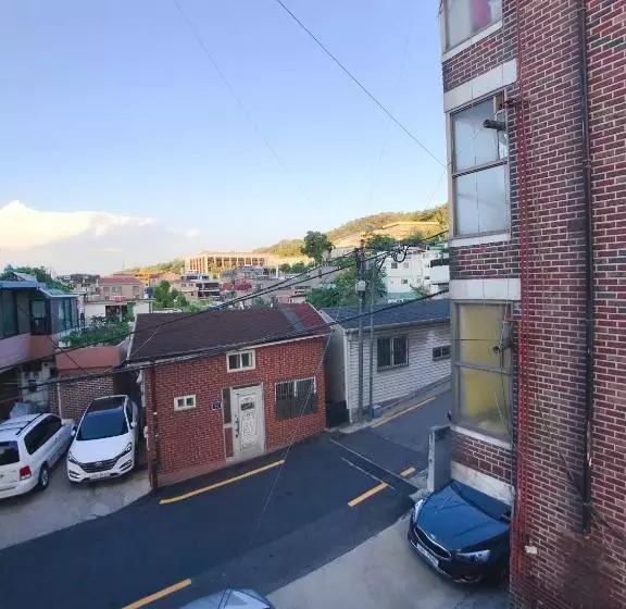 デラックスルーム, 1012 House Namsan 외국인전용