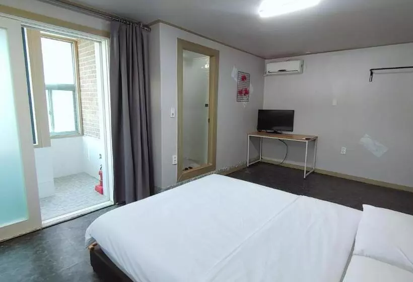 デラックスルーム, 1012 House Namsan 외국인전용