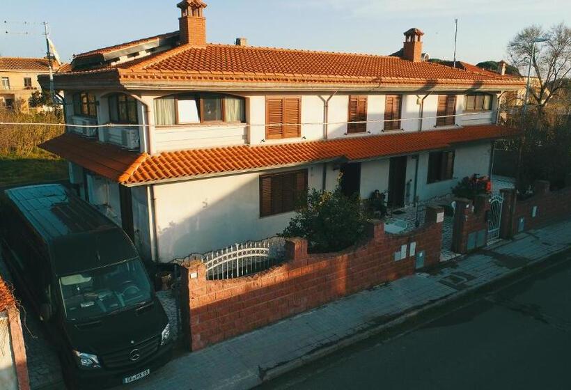 דירת שני חדרים, Anaelehouserooms Ltb