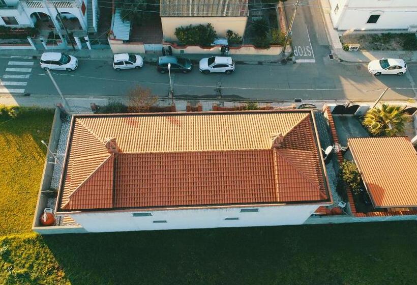 דירת חדר, Anaelehouserooms Ltb