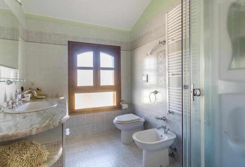 דירת שני חדרים, Anaelehouserooms Ltb