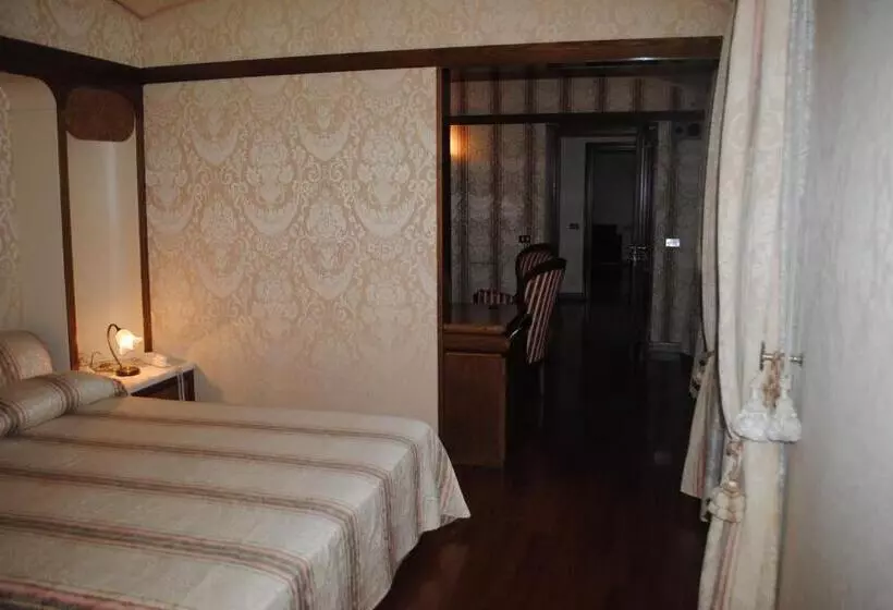 キングサイズベッドのスーペリアルーム, Locanda San Giacomo