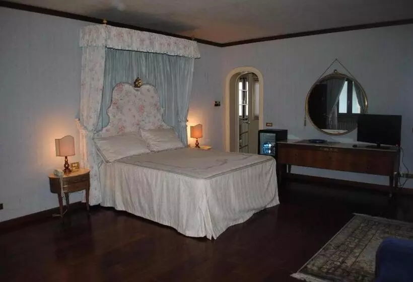 キングサイズベッドのデラックスルーム, Locanda San Giacomo
