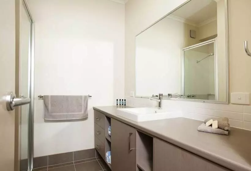 スタンダードスタジオ, Freshwater East Kimberley Apartments