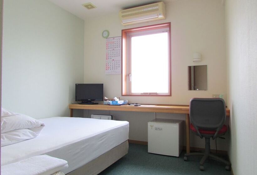 标准单人间, Nishi In Fujisan