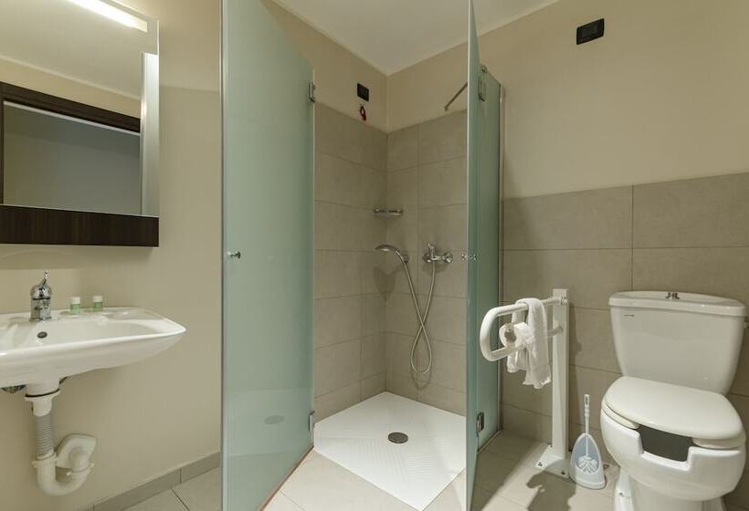 اتاق استاندارد برای معلولان, B&b Hotel Como Camerlata