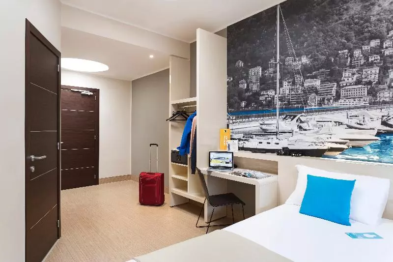 اتاق استاندارد سه نفره, B&b Hotel Como Camerlata