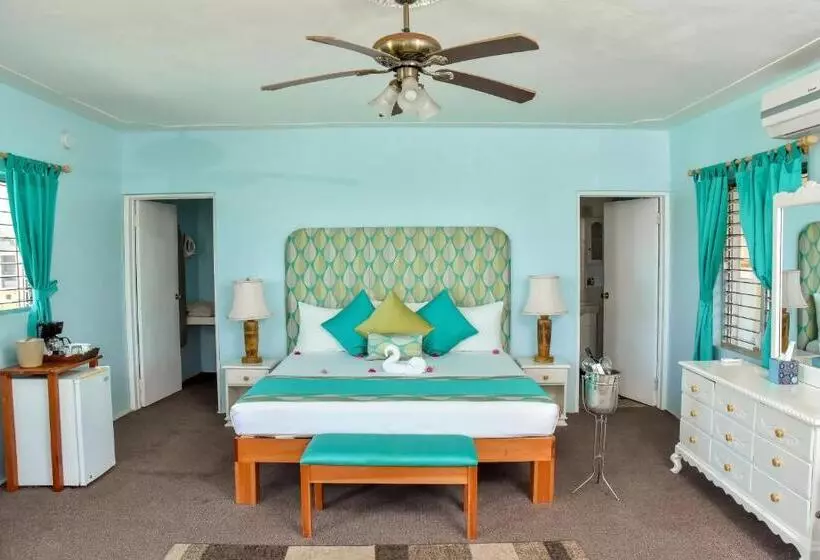 اتاق لوکس با چشم‌انداز دریا, Beyond Sunset Resort & Villas