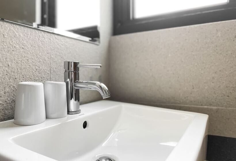 اتاق اکونومی, Check Inn Express Taichung Fuxing Hall 2