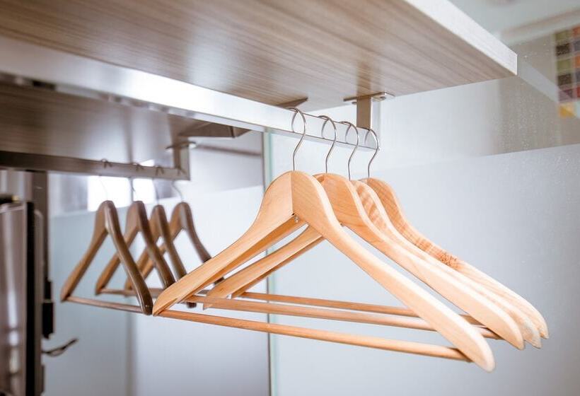 اتاق اکونومی, Check Inn Express Taichung Fuxing Hall 2