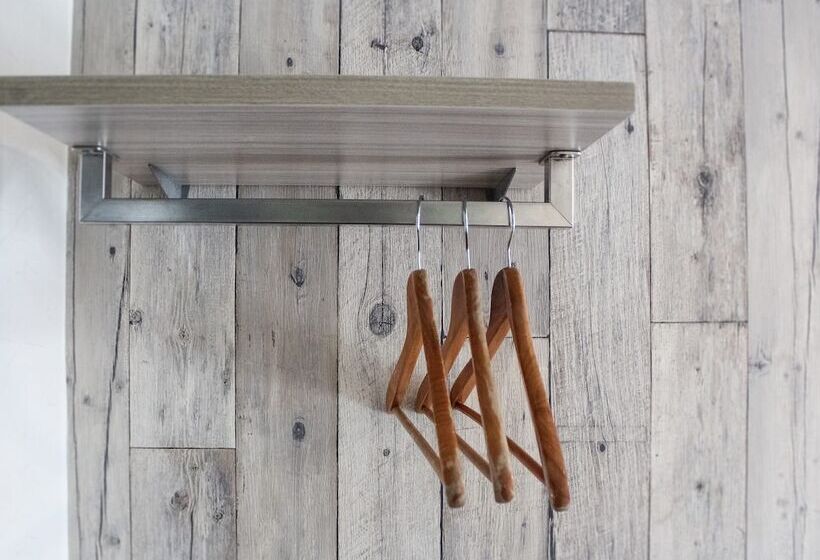 اتاق استاندارد, Check Inn Express Taichung Fuxing Hall 2