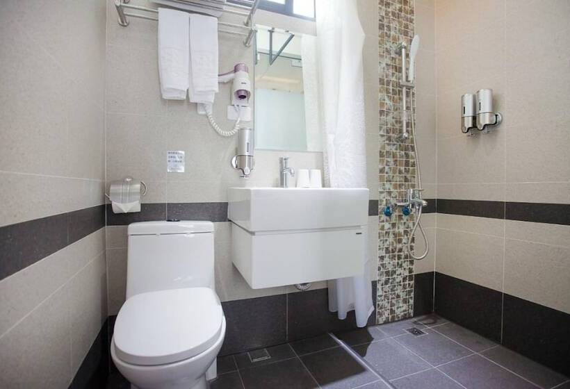 اتاق لوکس, Check Inn Express Taichung Fuxing Hall 2