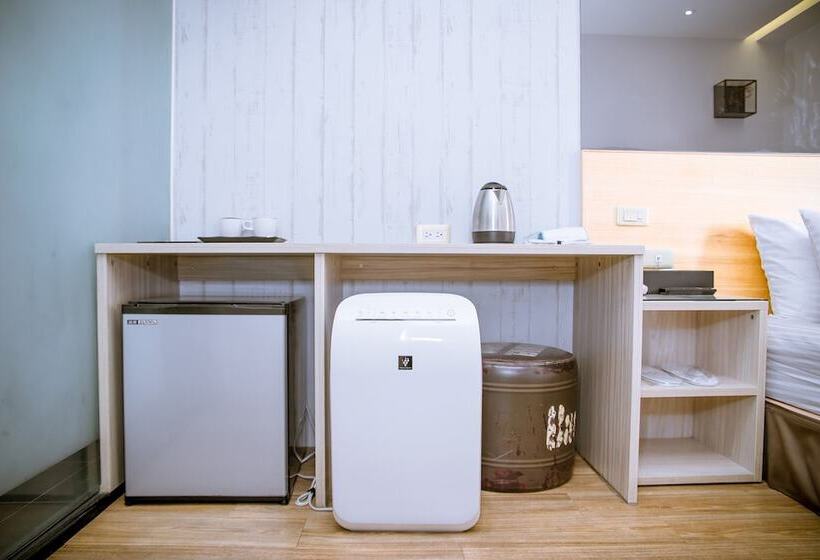 اتاق لوکس, Check Inn Express Taichung Fuxing Hall 2