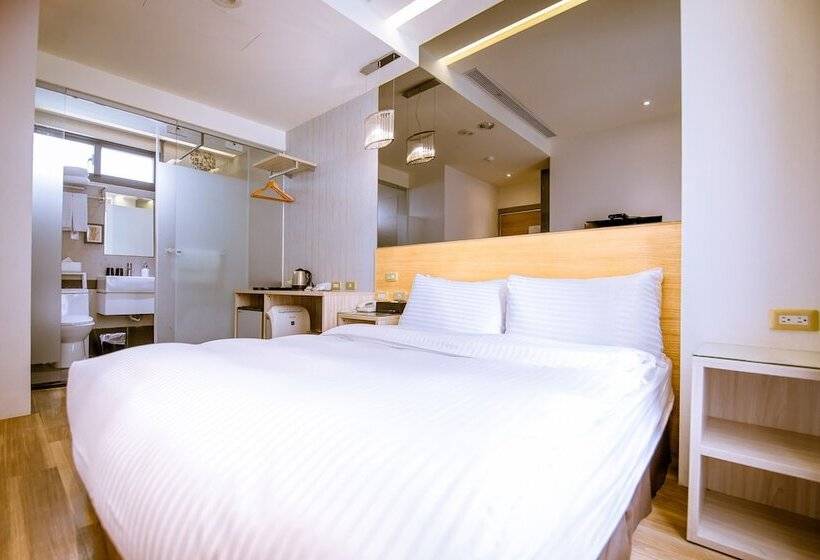 اتاق لوکس, Check Inn Express Taichung Fuxing Hall 2