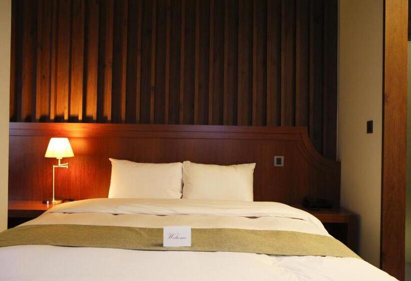 Quarto Deluxe, Doma Myeongdong