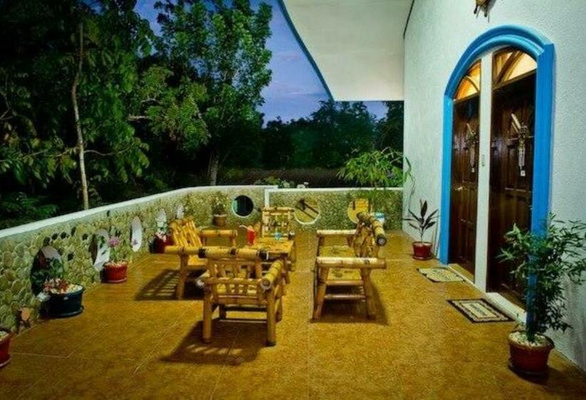 اتاق سوپریور, Floral Villarosa