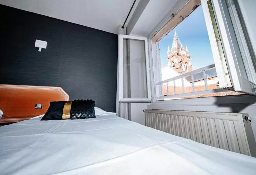 Standard Yhden Hengen Huone, Le Tivoli