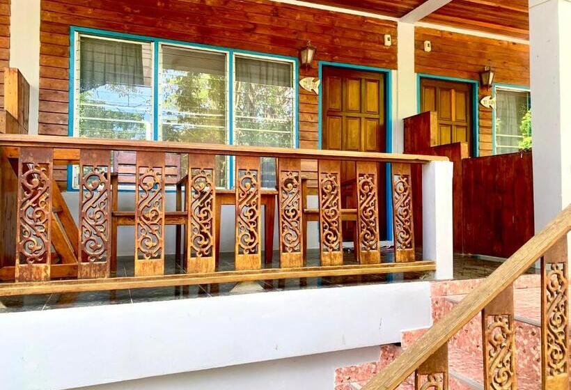 חדר סטנדרט לשלושה, Koh Tao Tropicana Resort