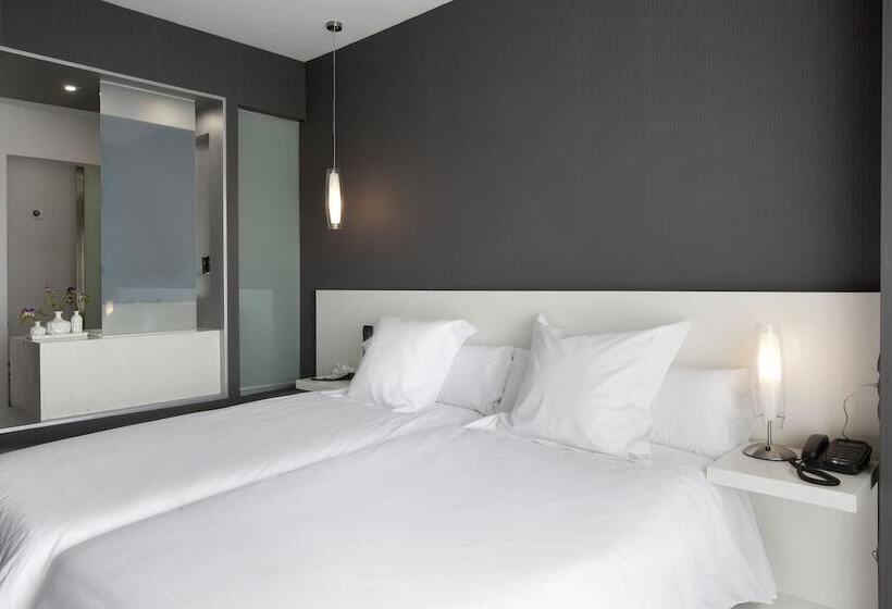 חדר סטנדרט, Mas Monzon