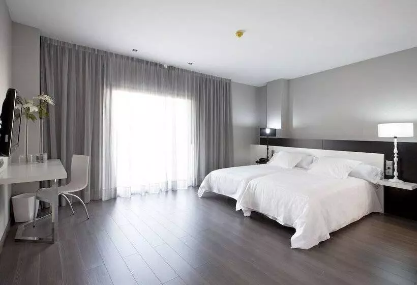 Junior Suite, Mas Monzon