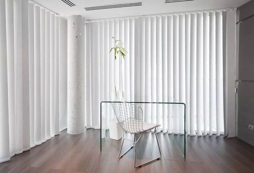 Suite, Mas Monzon