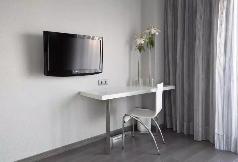 Junior Suite, Mas Monzon