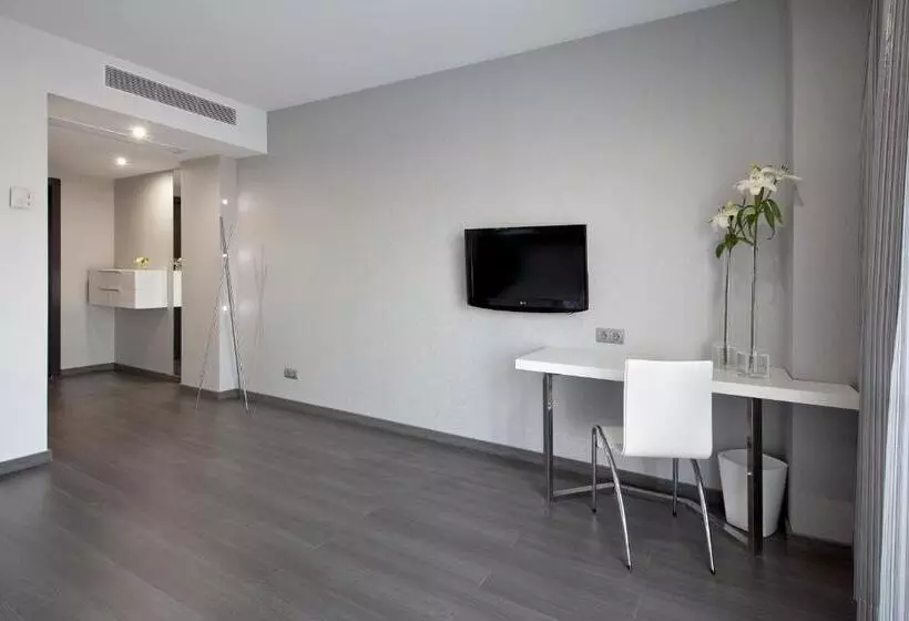 Junior Suite, Mas Monzon