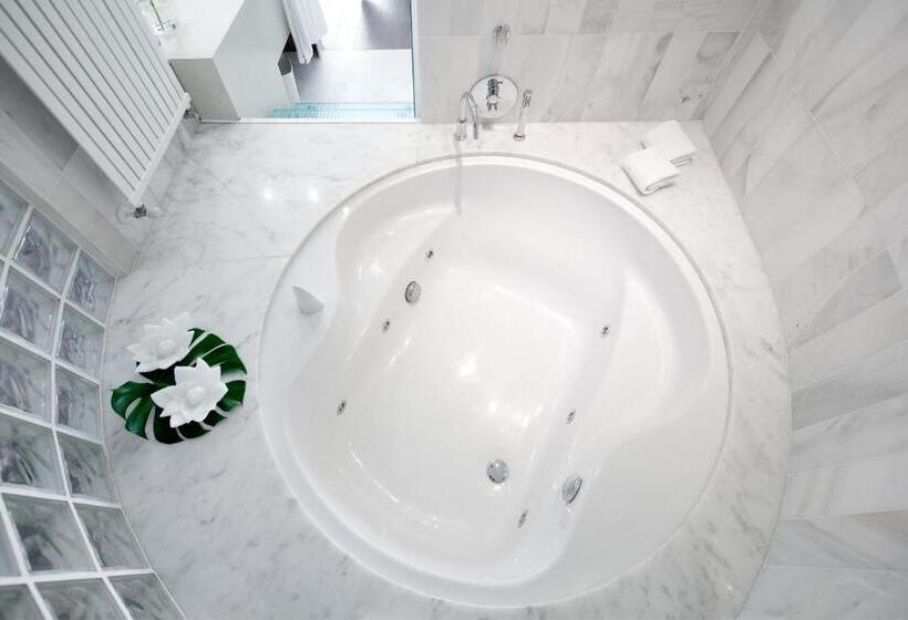 סוויטה, Mas Monzon