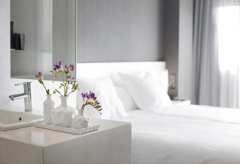 חדר סטנדרט יחיד, Mas Monzon