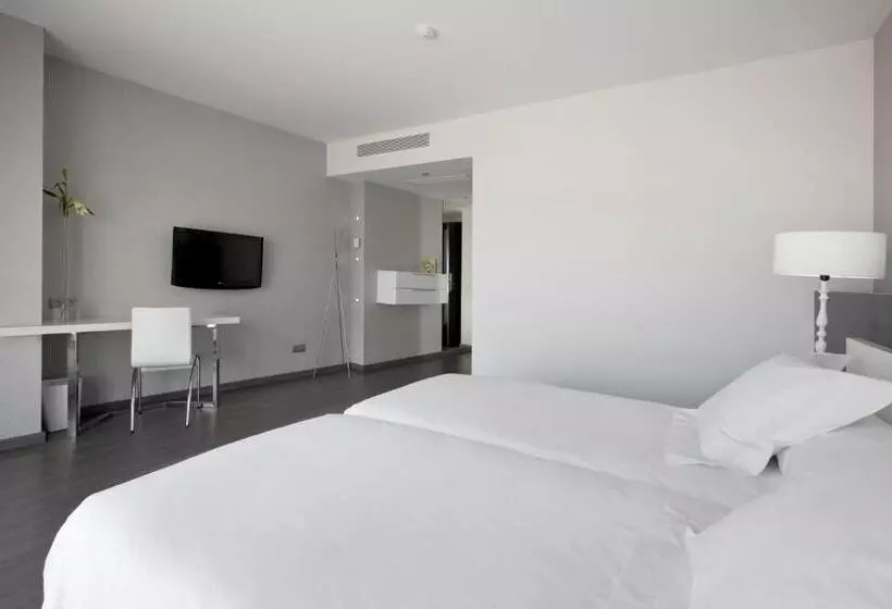 3-Bett-Standardzimmer, Mas Monzon