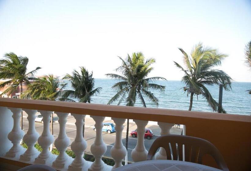 اتاق استاندارد با چشم‌انداز دریا, Real Del Mar