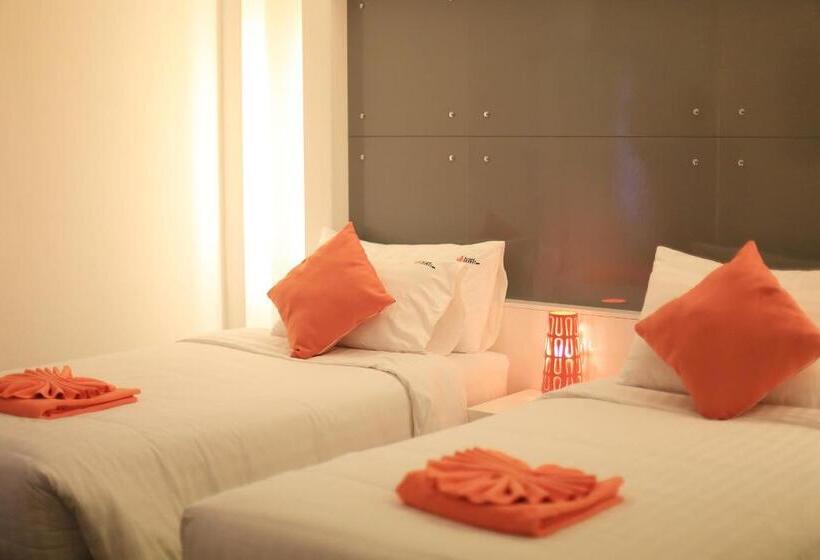 Номер Superior, The Original Orange