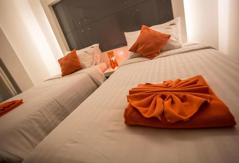 Номер Superior, The Original Orange