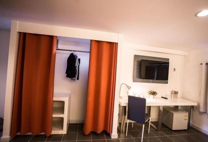 Номер Deluxe, The Original Orange