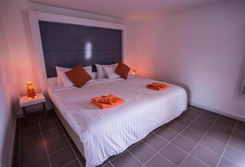 Номер Deluxe, The Original Orange