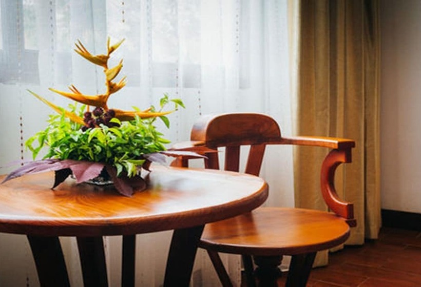 اتاق لوکس, Xishuangbanna Hotel Laos Luang Prabang