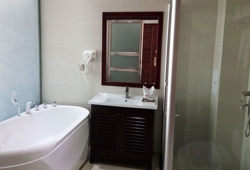 小型套房, Xishuangbanna Hotel Laos Luang Prabang