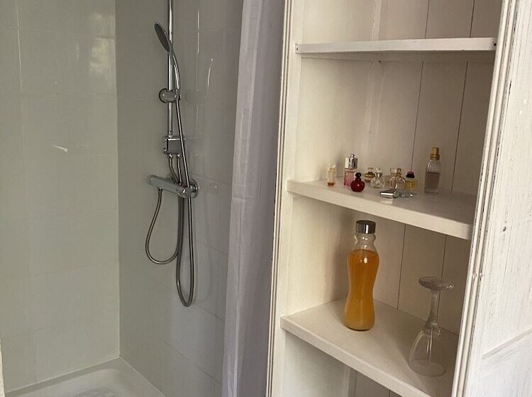 Номер Стандарт, La Mandarine